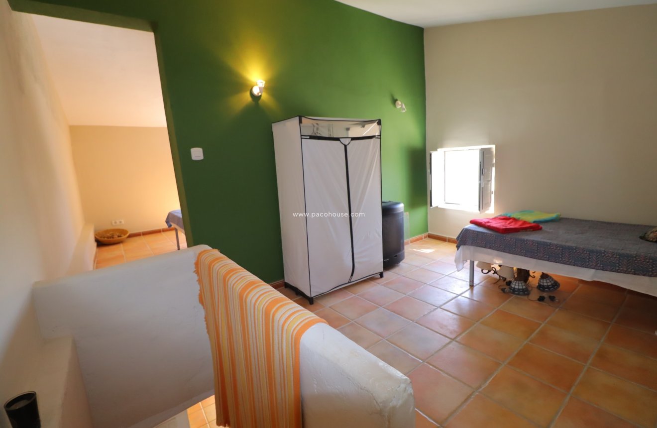 Reventa - Cortijo -
Velez-Blanco