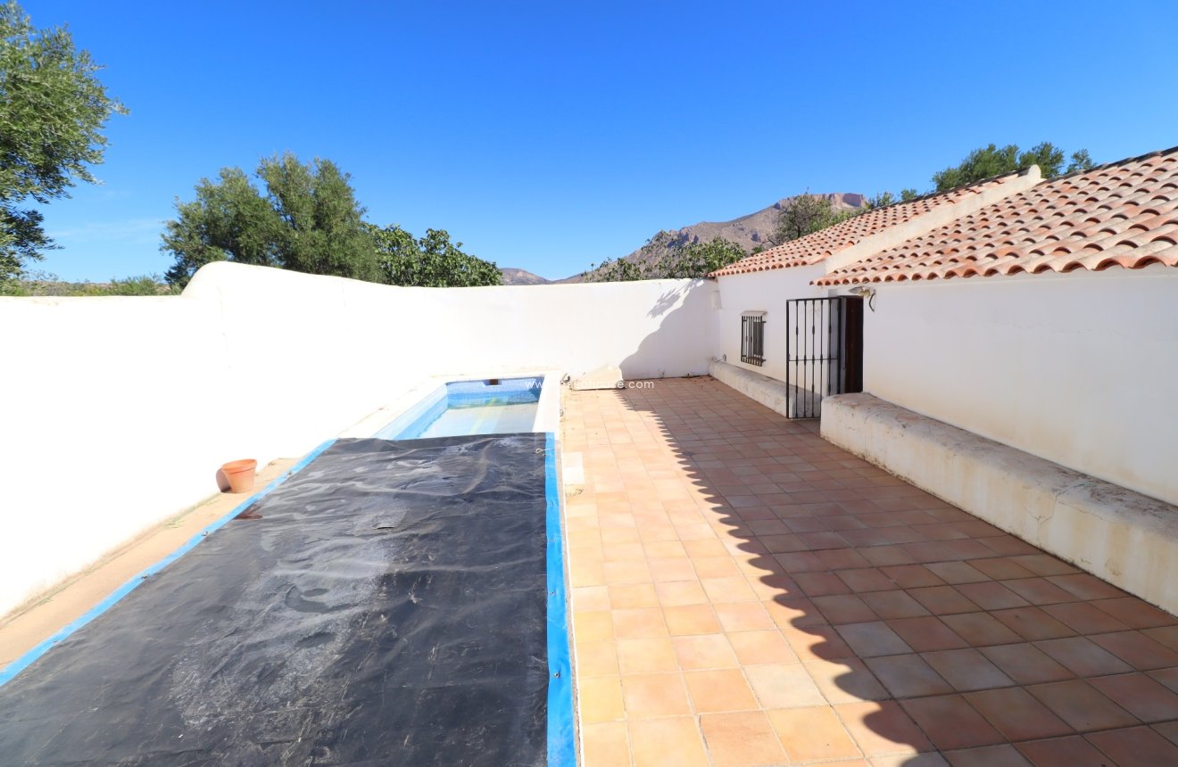 Reventa - Cortijo -
Velez-Blanco