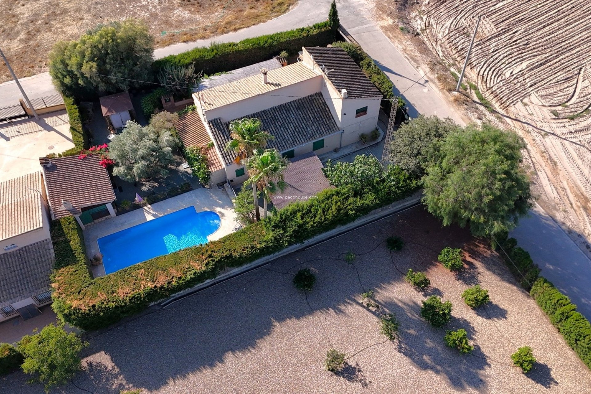 Reventa - Country House -
Purias