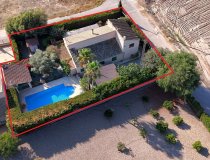 Reventa - Country House -
Purias