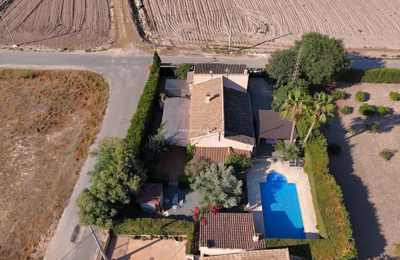 Reventa - Country House -
Purias