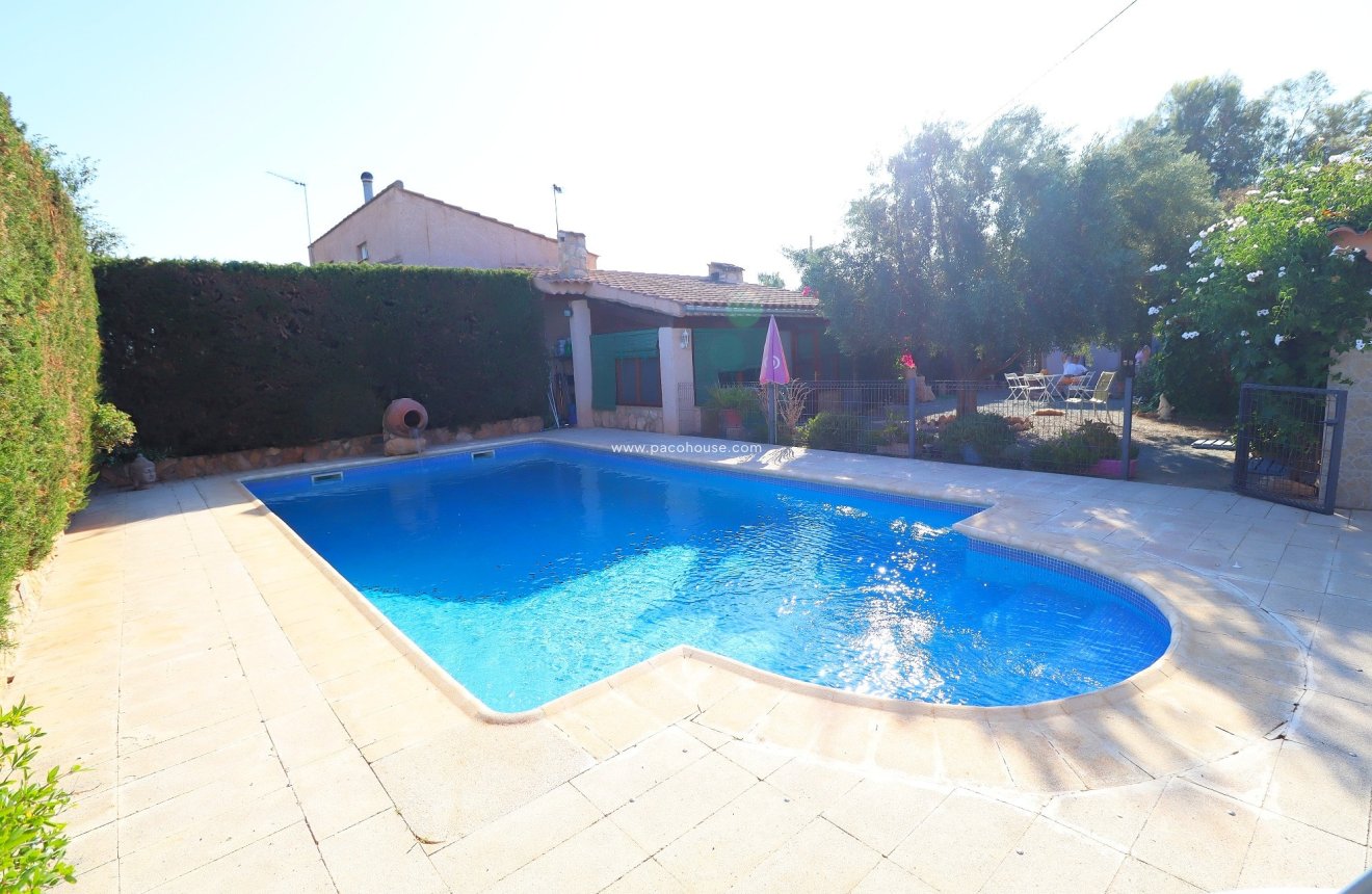 Reventa - Country House -
Purias