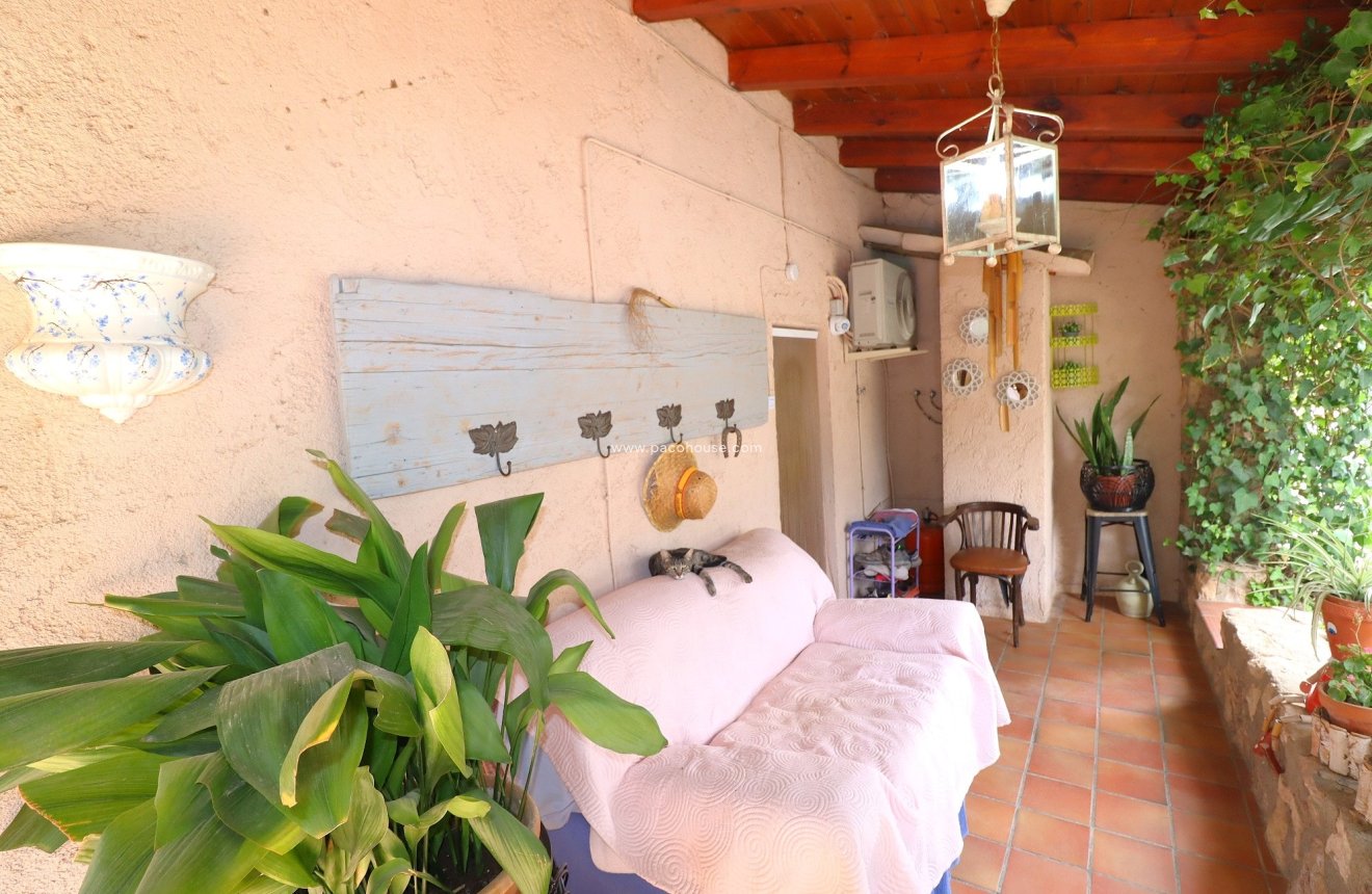 Reventa - Country House -
Purias