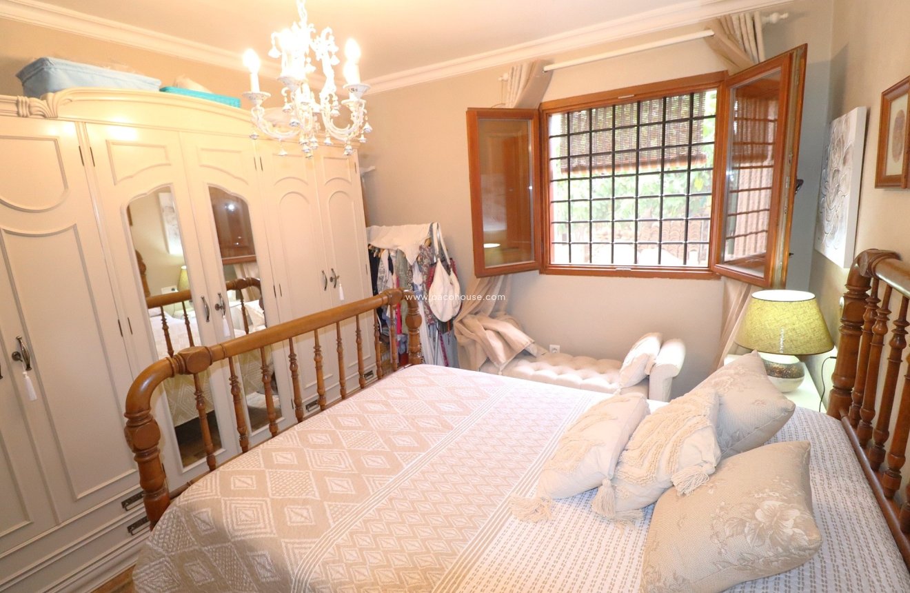 Reventa - Country House -
Purias