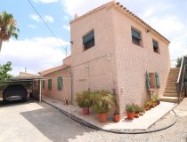 Reventa - Country House -
Purias