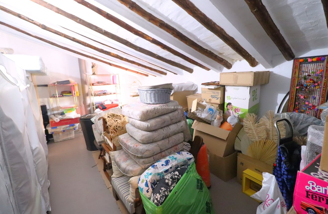 Reventa - Country House -
Purias