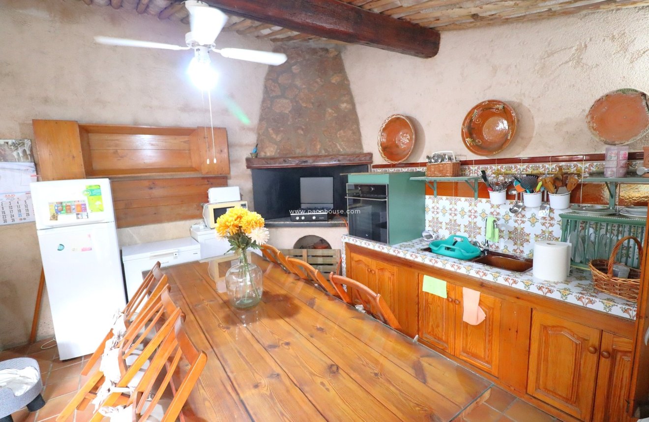 Reventa - Country House -
Purias