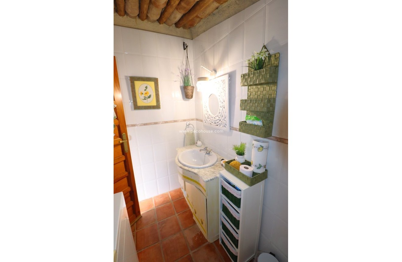 Reventa - Country House -
Purias