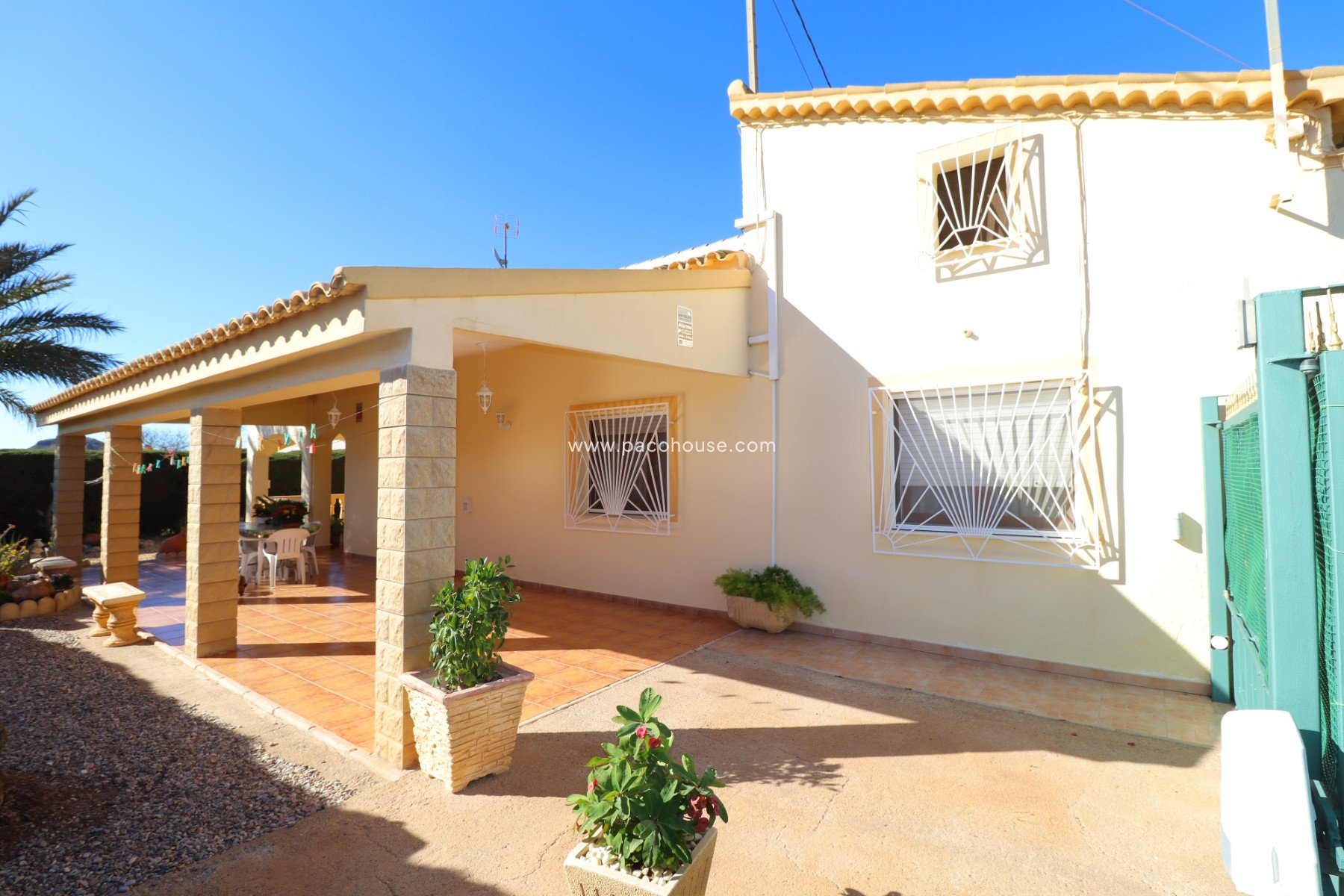 Reventa - Country House -
Purias