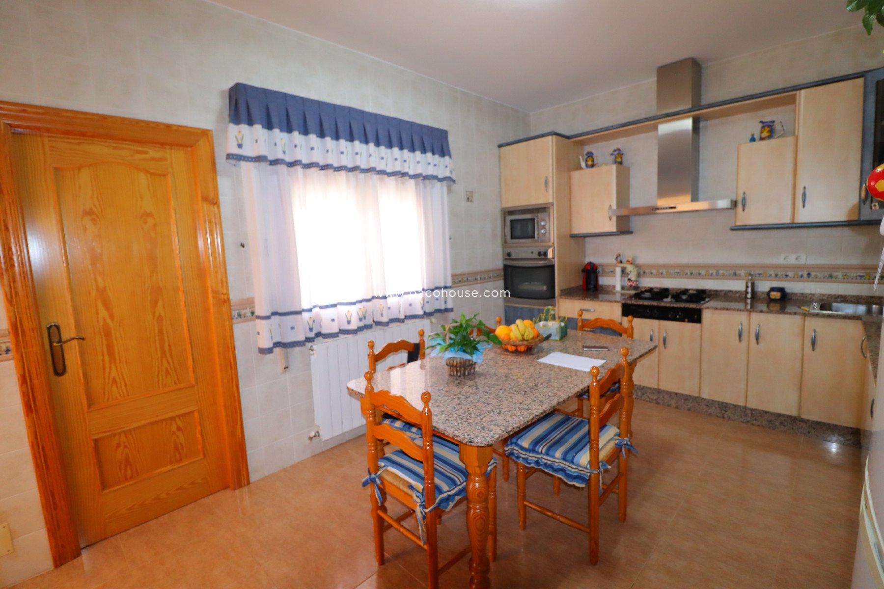 Reventa - Country House -
Purias