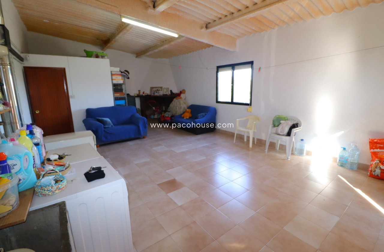 Reventa - Country House -
Purias