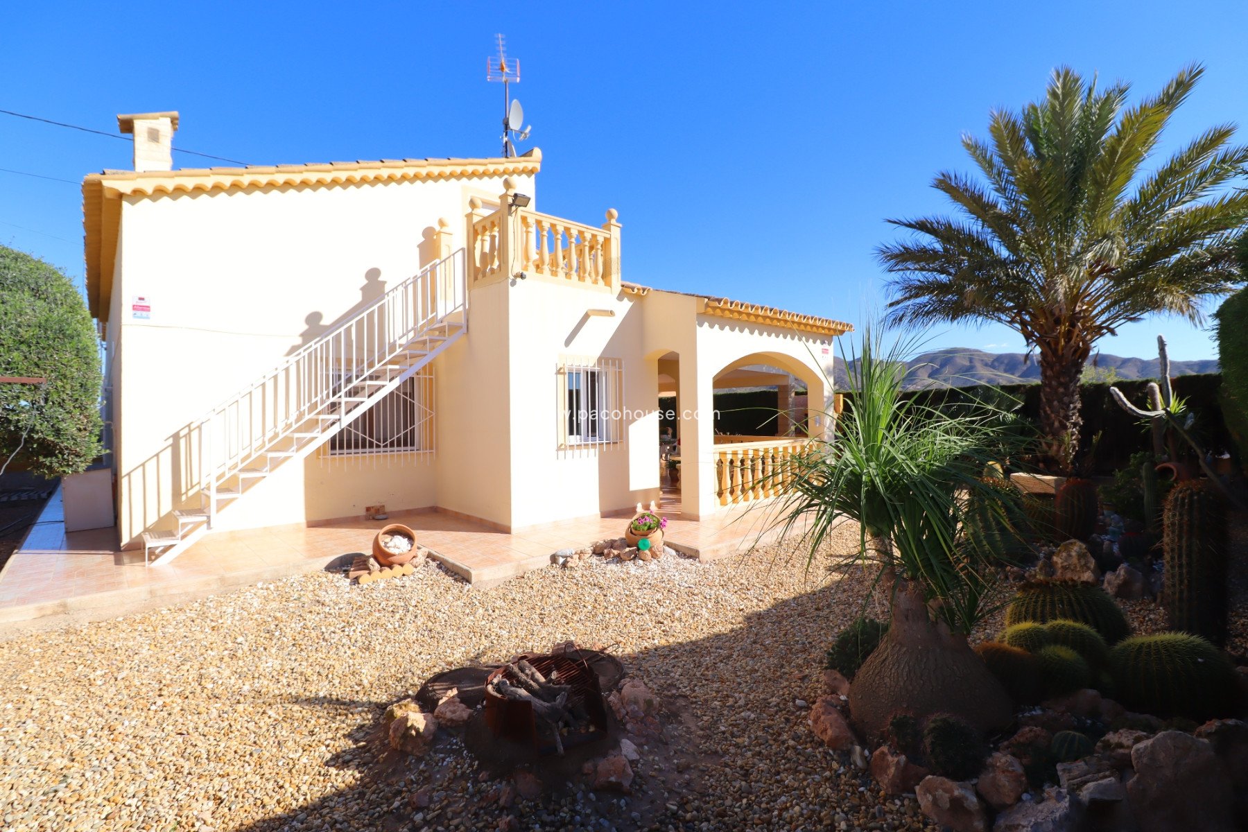 Reventa - Country House -
Purias