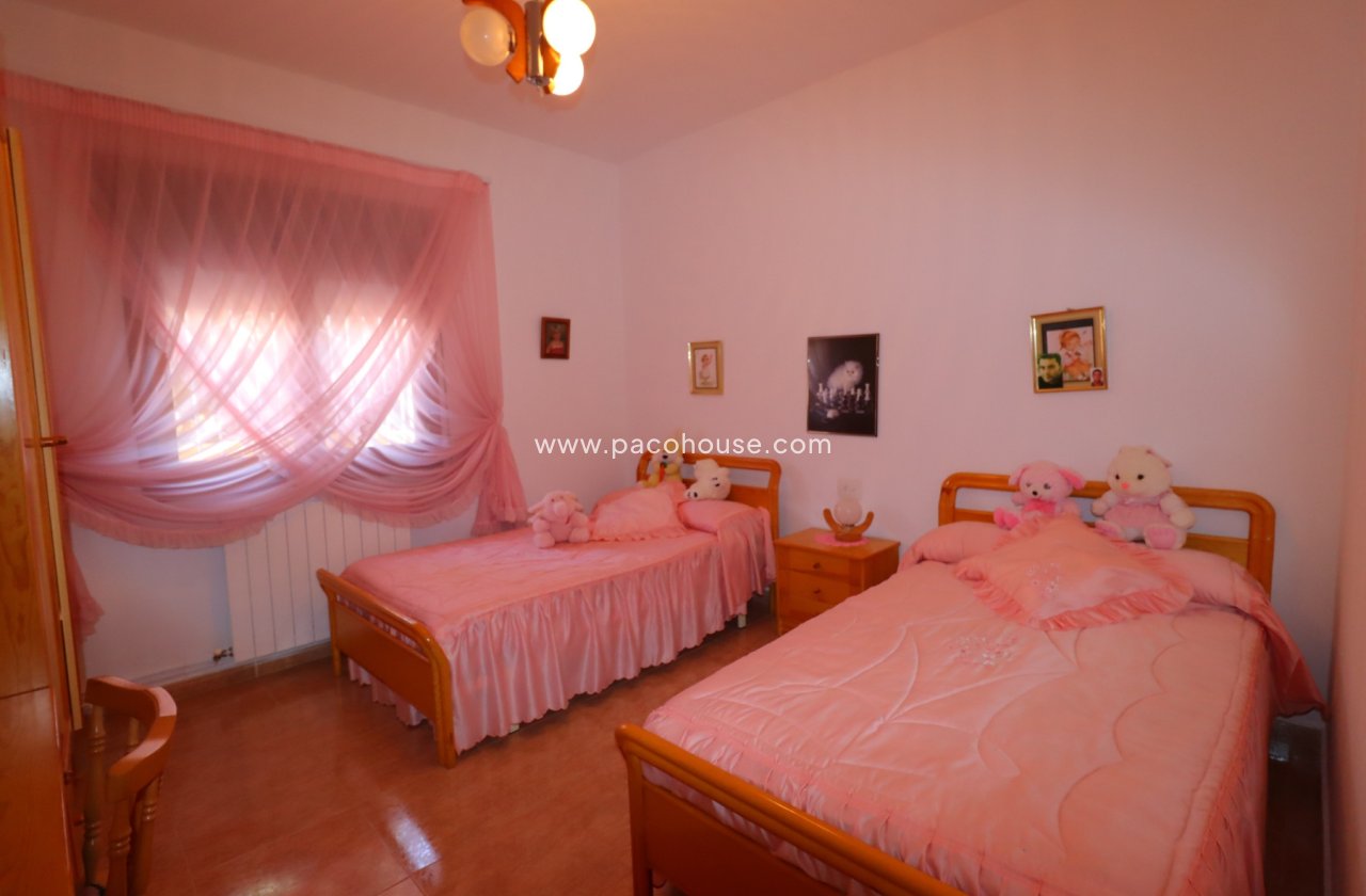 Reventa - Country House -
Purias