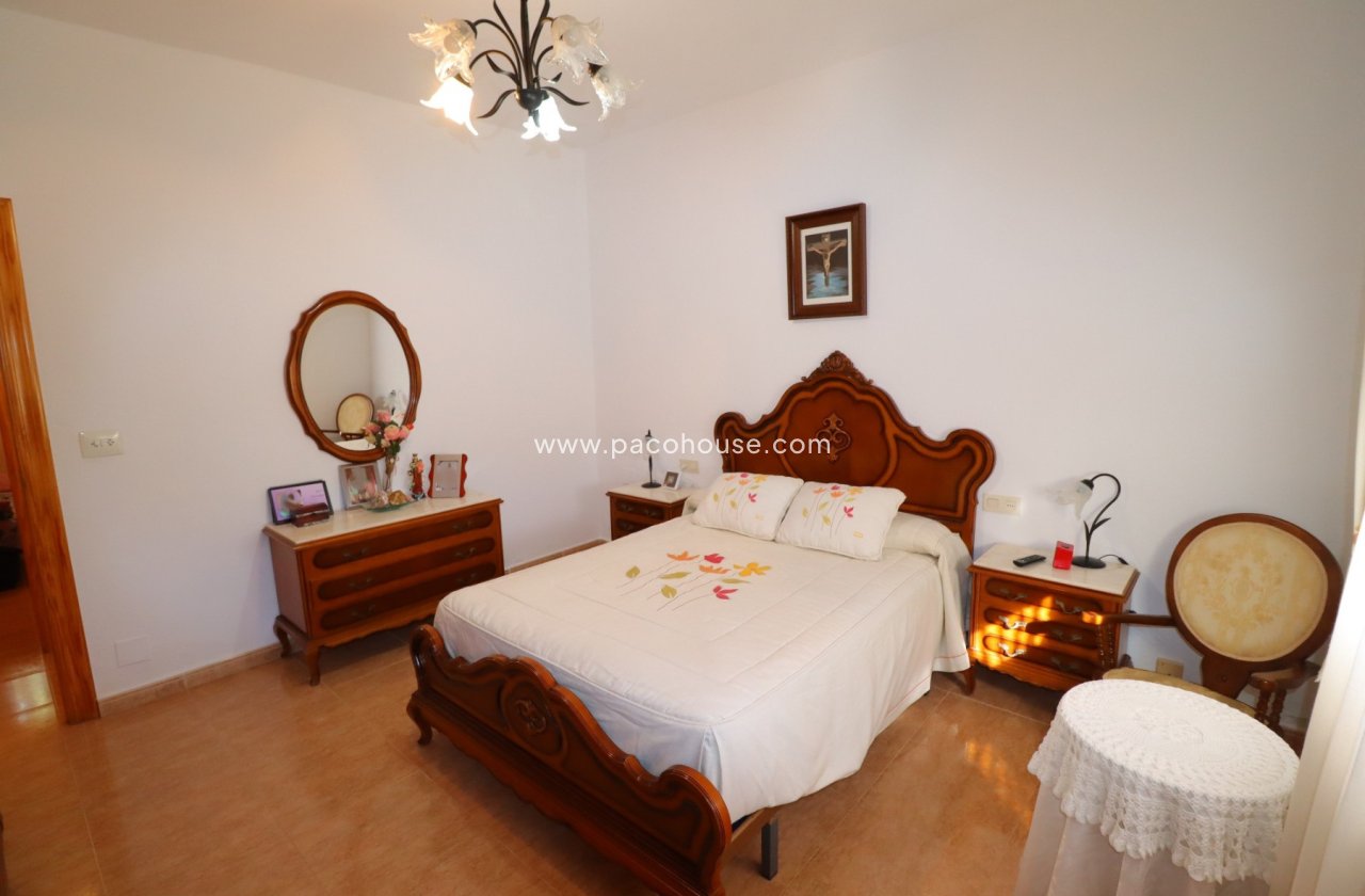 Reventa - Country House -
Purias