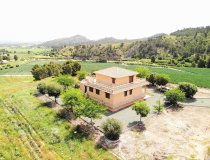 Reventa - Villa -
La Parroquia