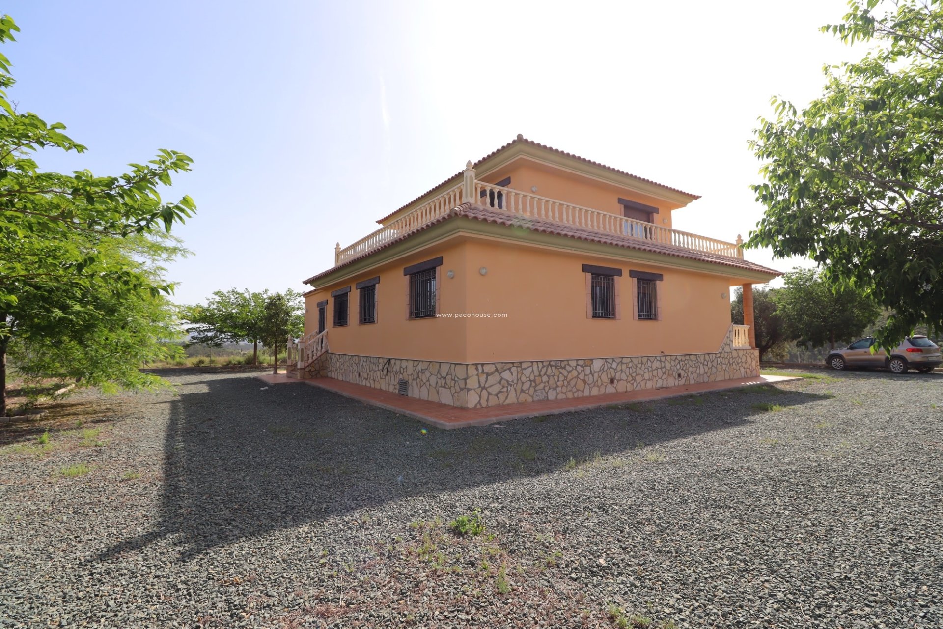 Reventa - Villa -
La Parroquia