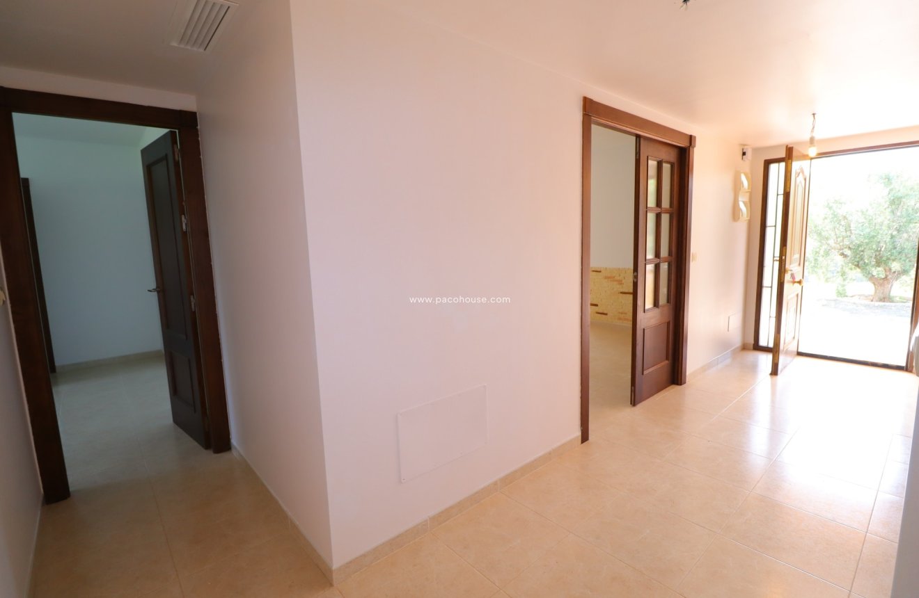 Reventa - Villa -
La Parroquia