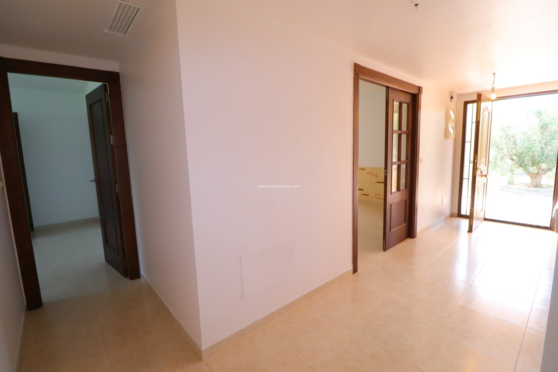 Reventa - Villa -
La Parroquia