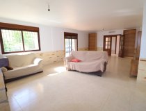 Reventa - Villa -
La Parroquia