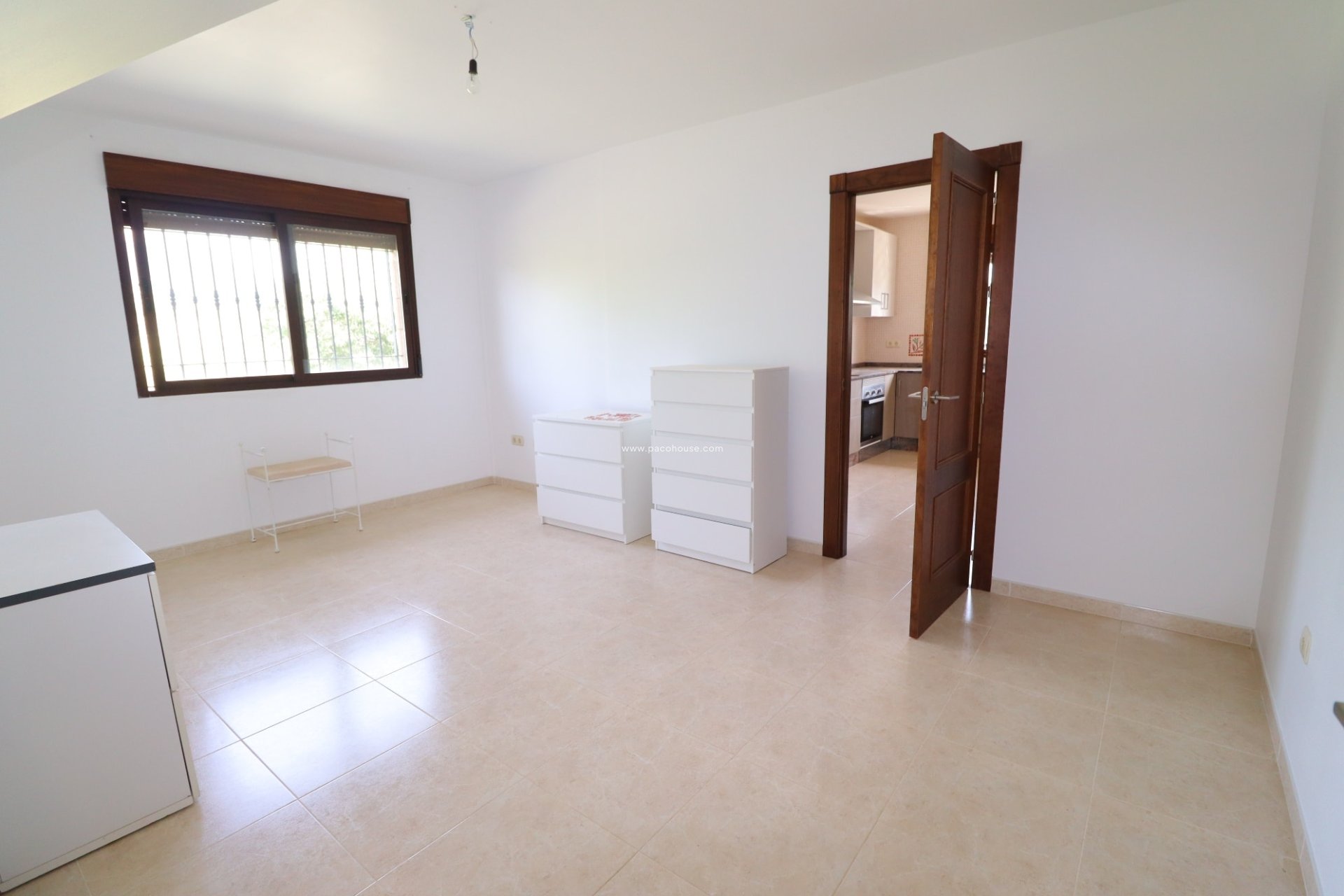 Reventa - Villa -
La Parroquia