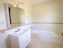 Reventa - Villa -
La Parroquia