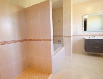 Reventa - Villa -
La Parroquia