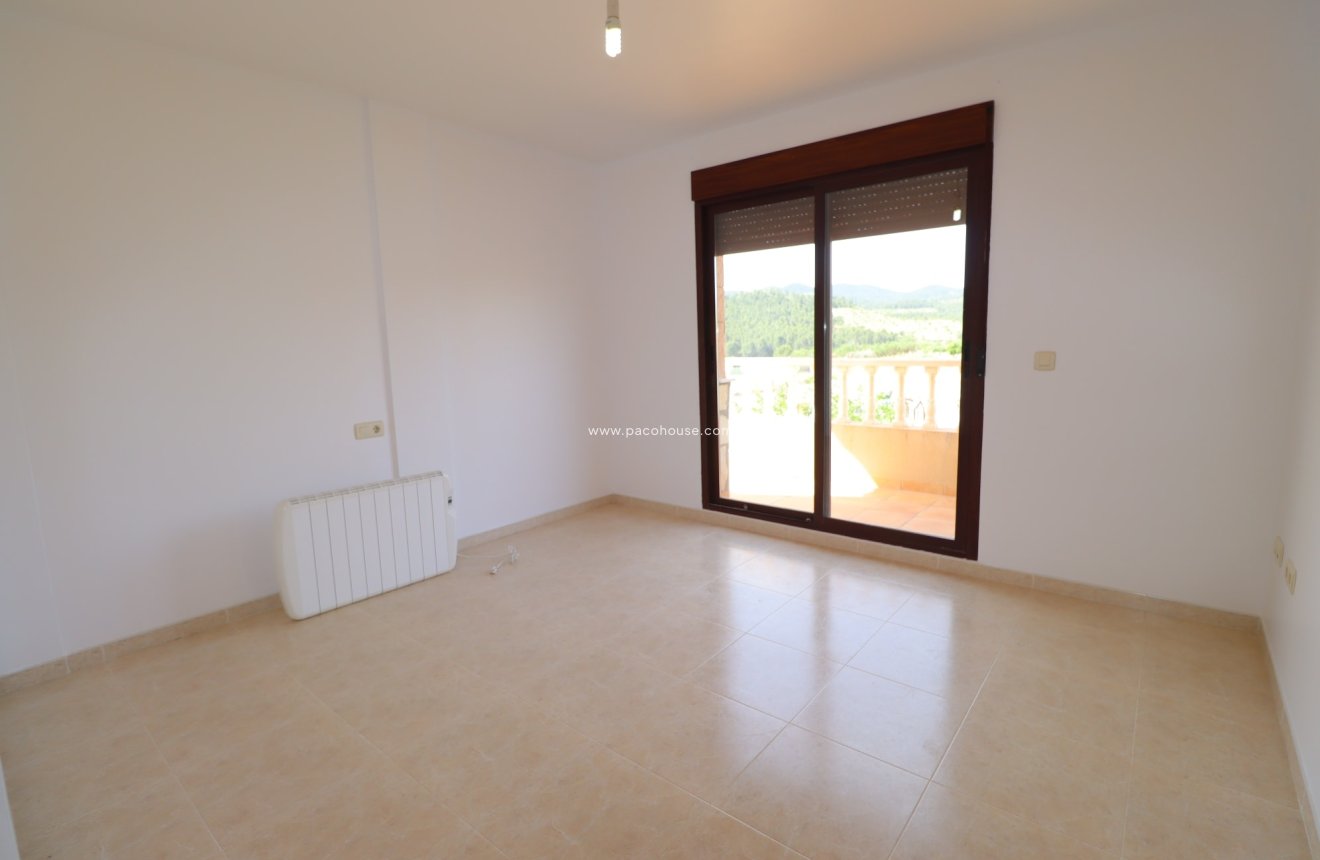 Reventa - Villa -
La Parroquia