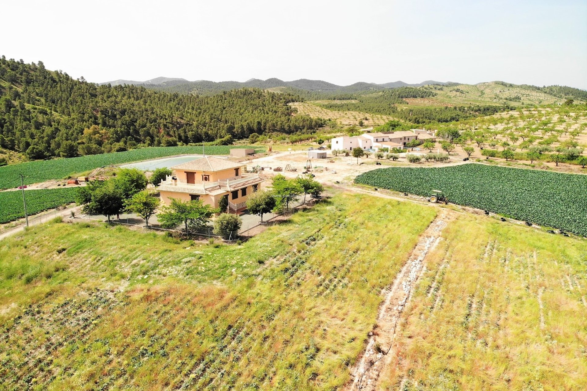 Reventa - Villa -
La Parroquia