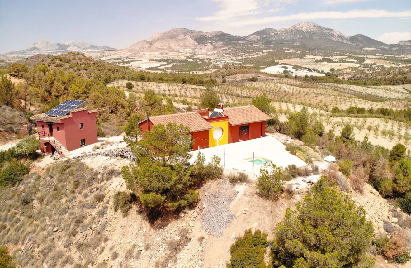 Reventa - Villa -
La Parroquia