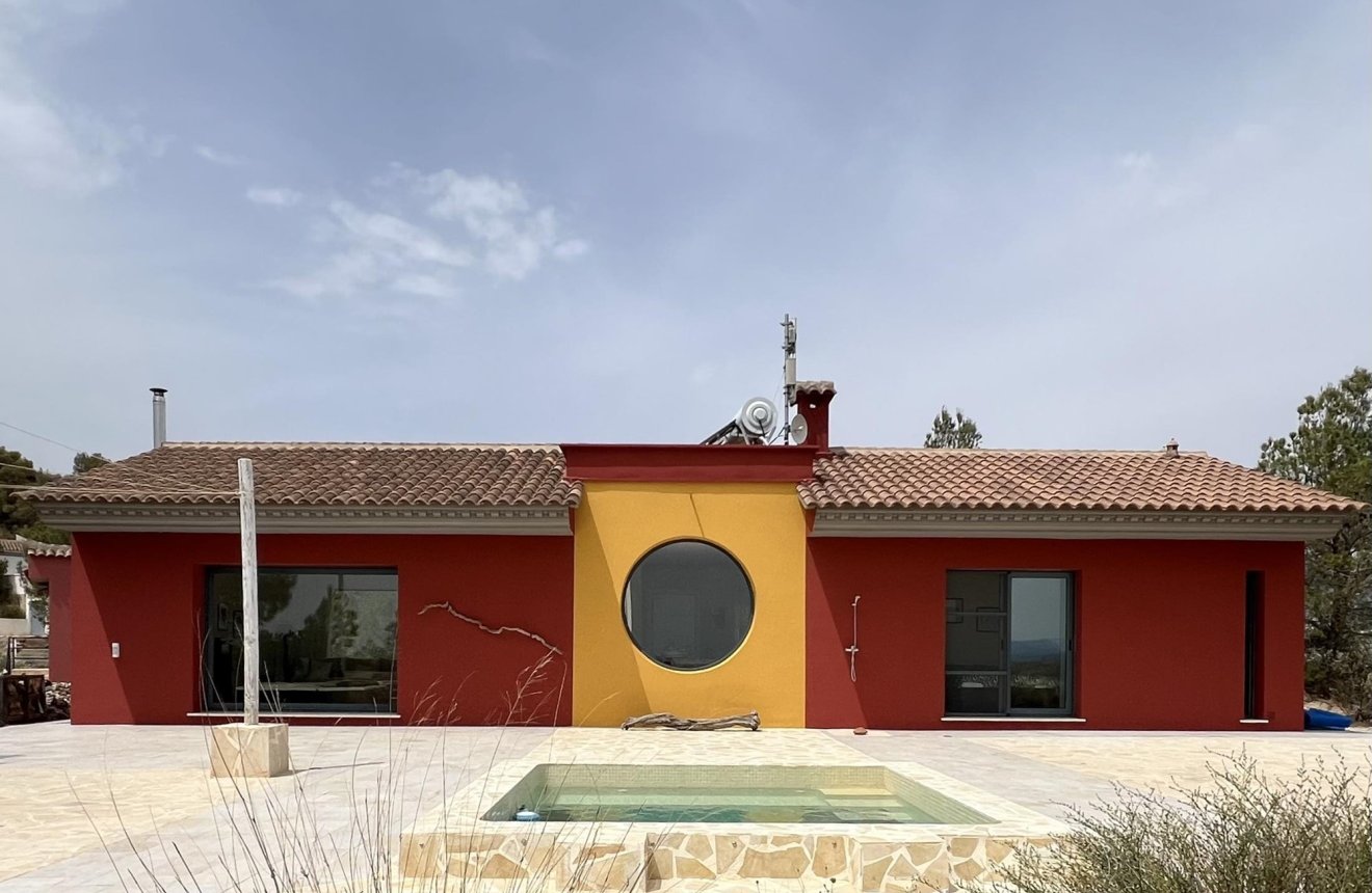 Reventa - Villa -
La Parroquia