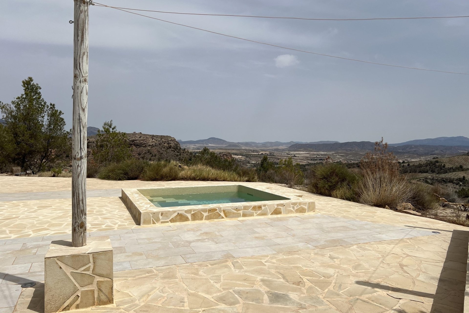 Reventa - Villa -
La Parroquia