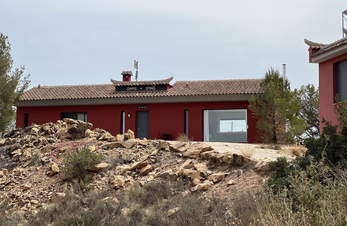 Reventa - Villa -
La Parroquia