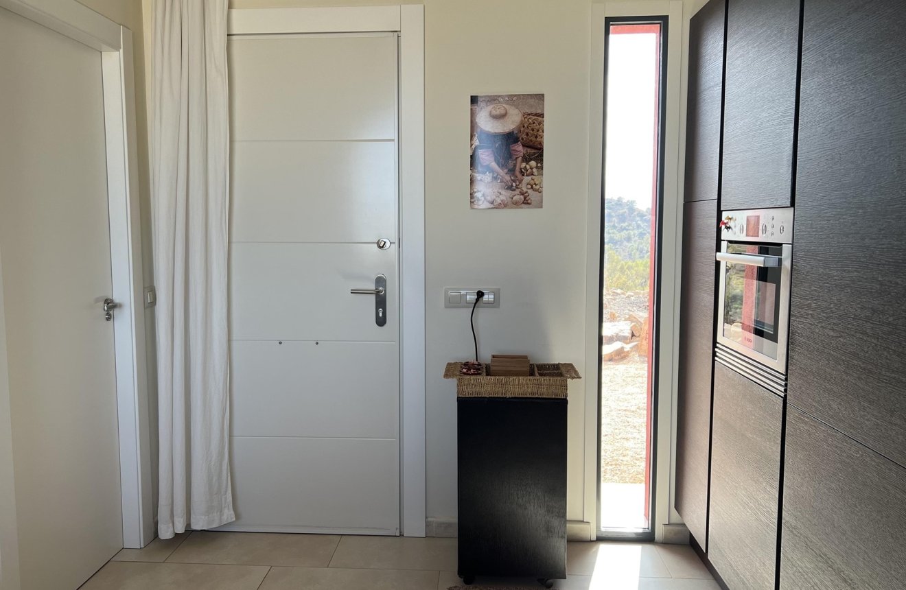 Reventa - Villa -
La Parroquia