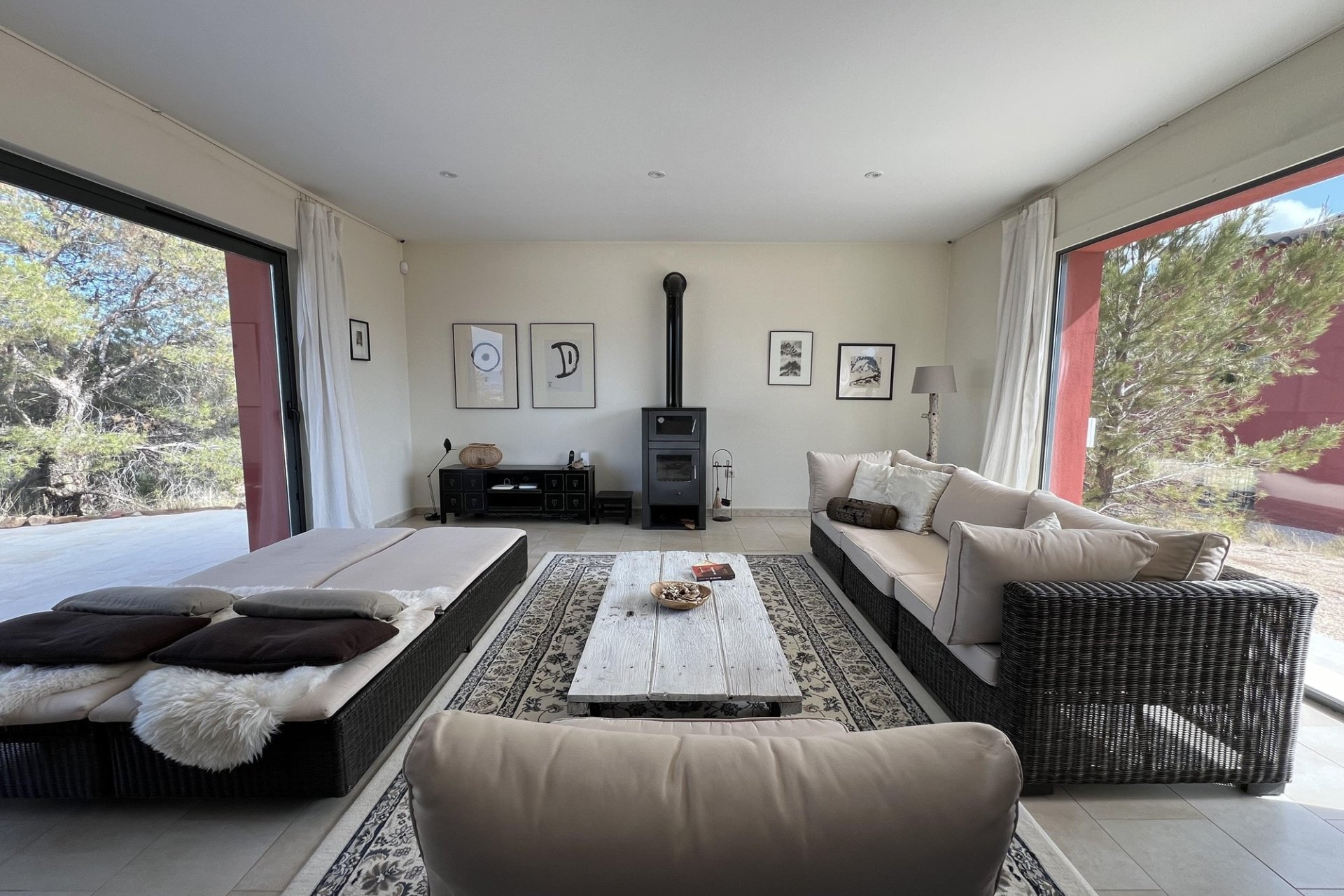 Reventa - Villa -
La Parroquia