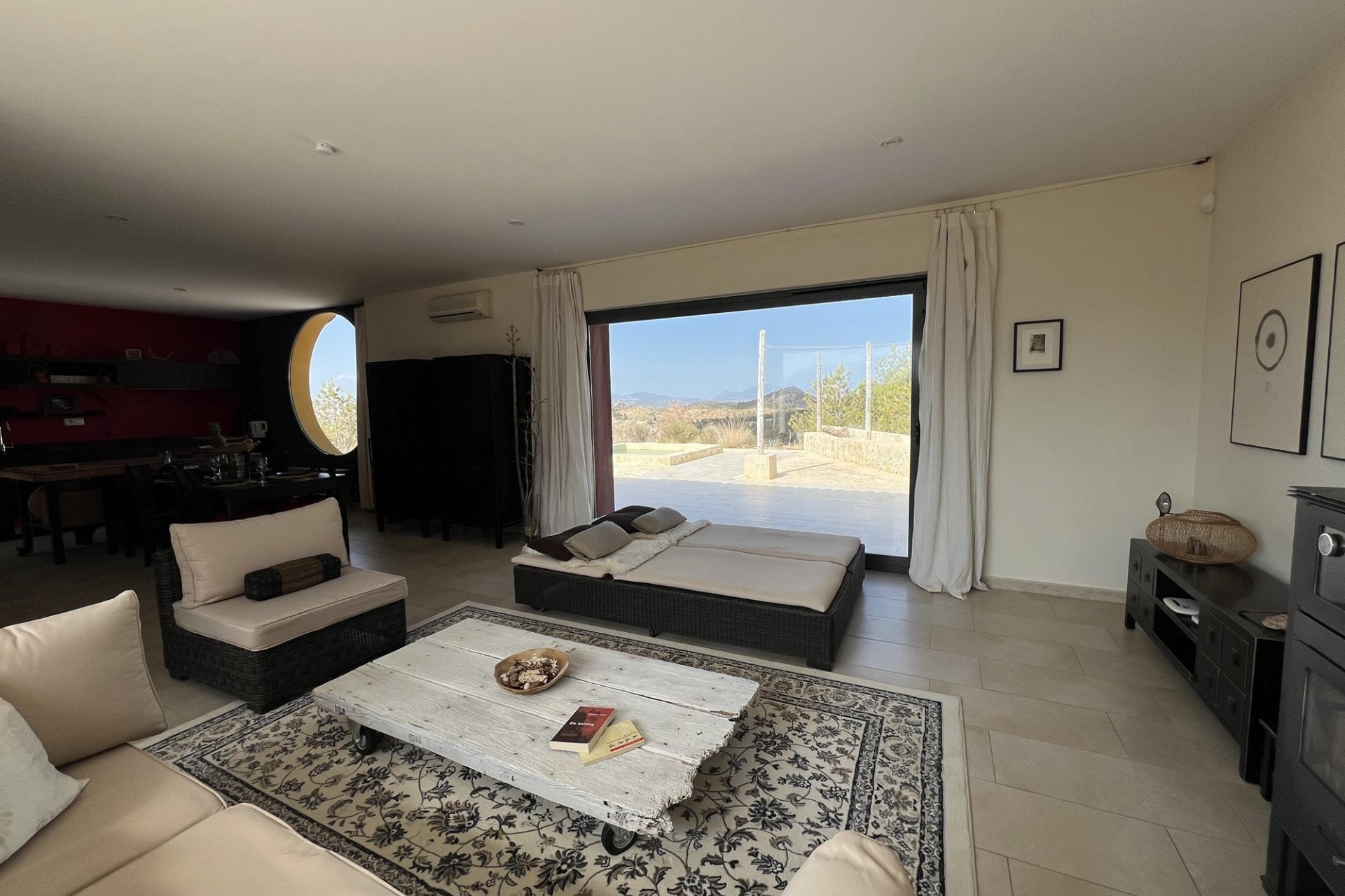 Reventa - Villa -
La Parroquia