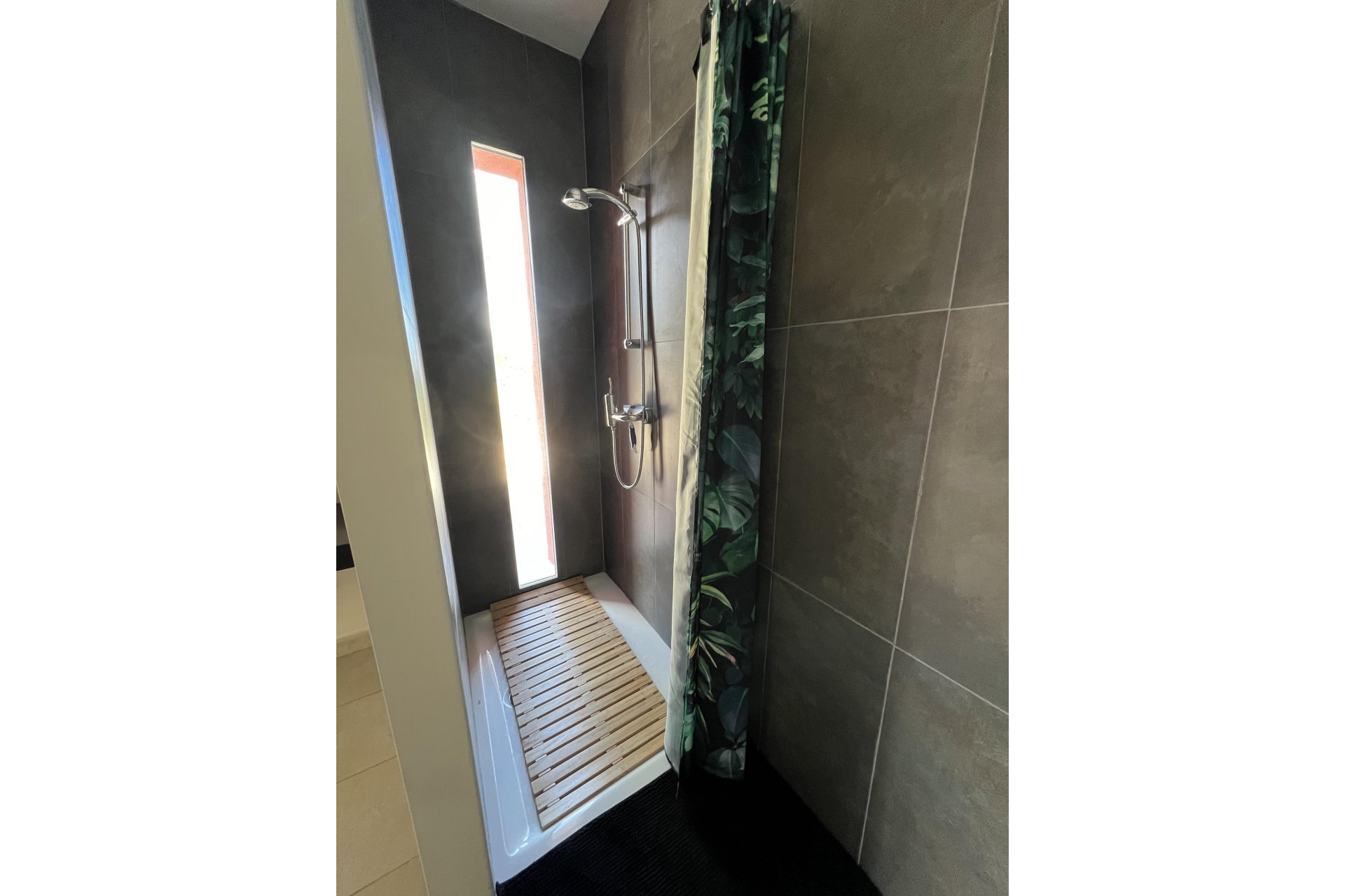 Reventa - Villa -
La Parroquia