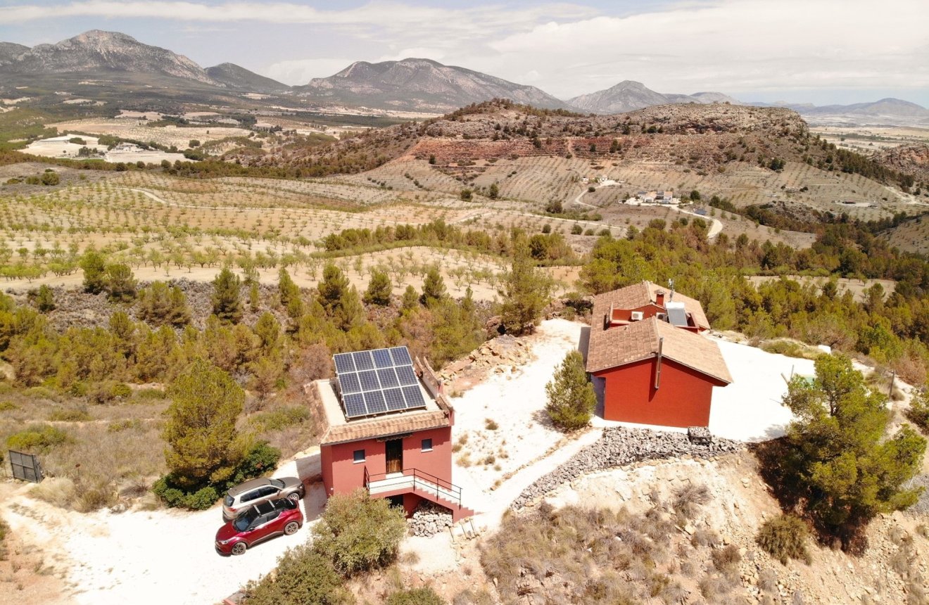 Reventa - Villa -
La Parroquia