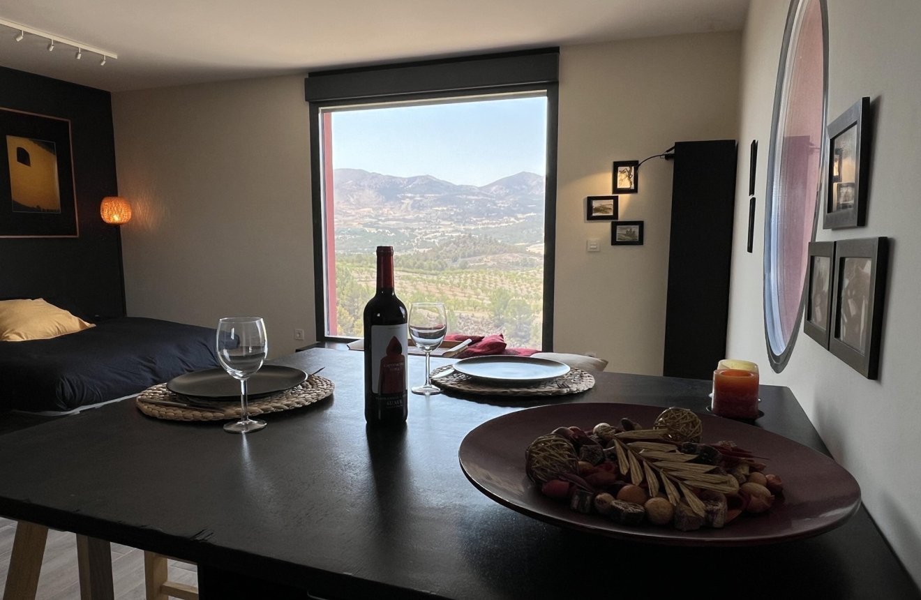 Reventa - Villa -
La Parroquia