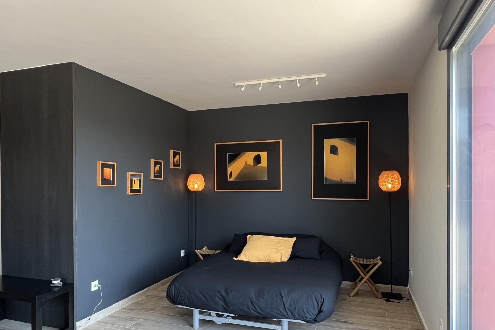 Reventa - Villa -
La Parroquia