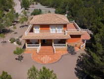 Reventa - Villa -
La Parroquia