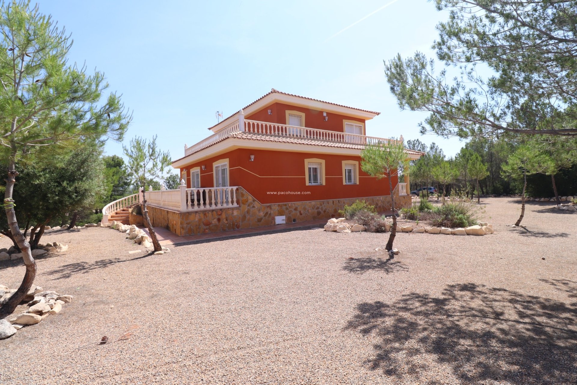 Reventa - Villa -
La Parroquia