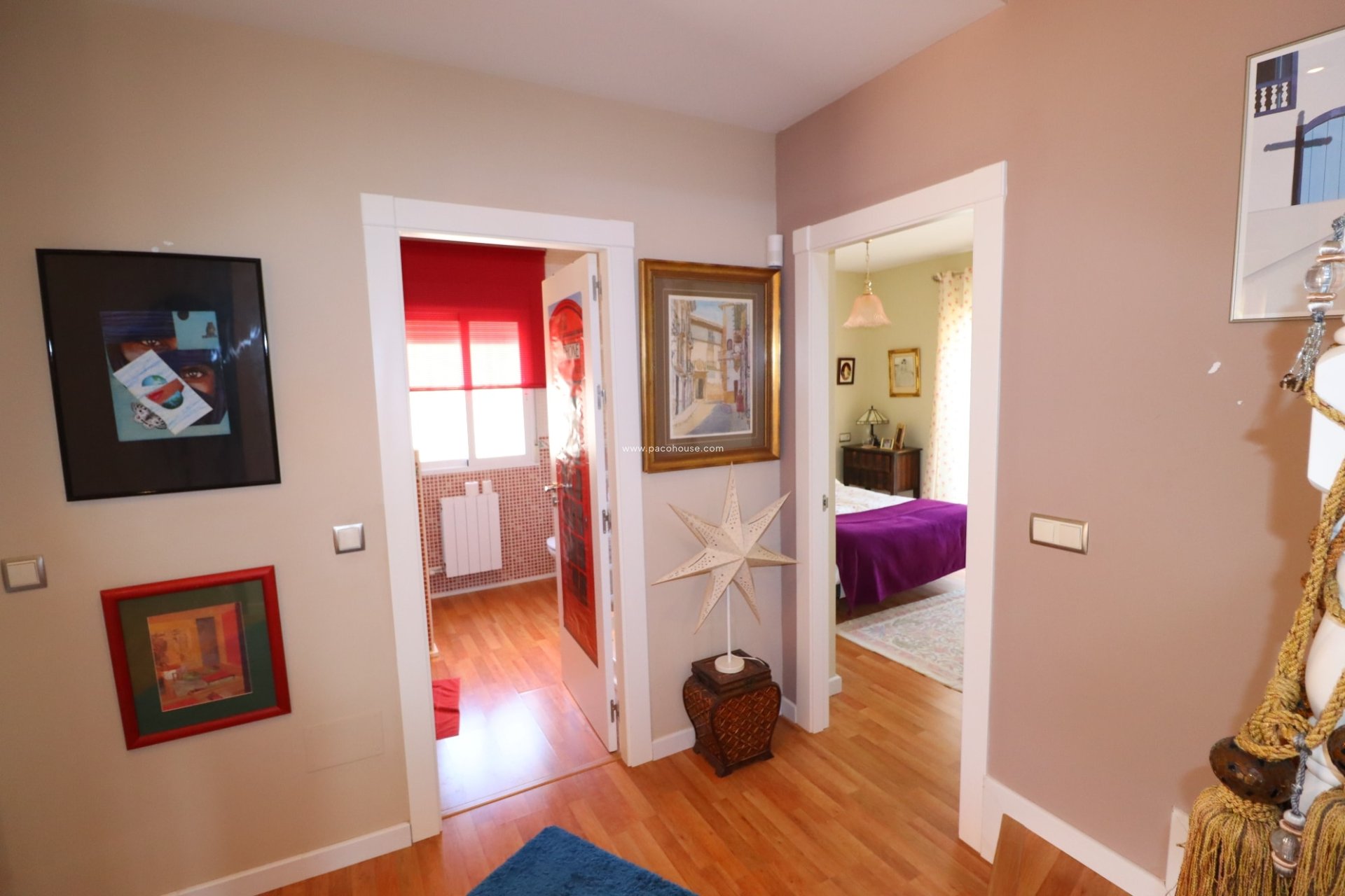 Reventa - Villa -
La Parroquia