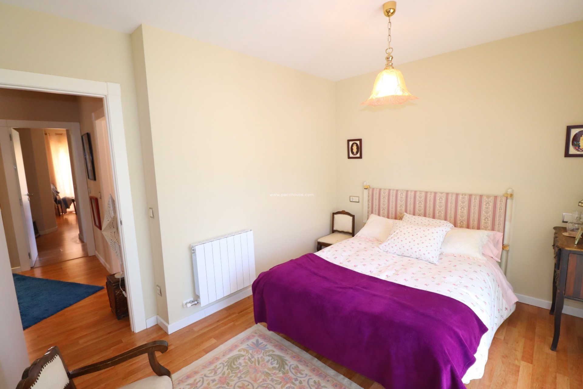 Reventa - Villa -
La Parroquia