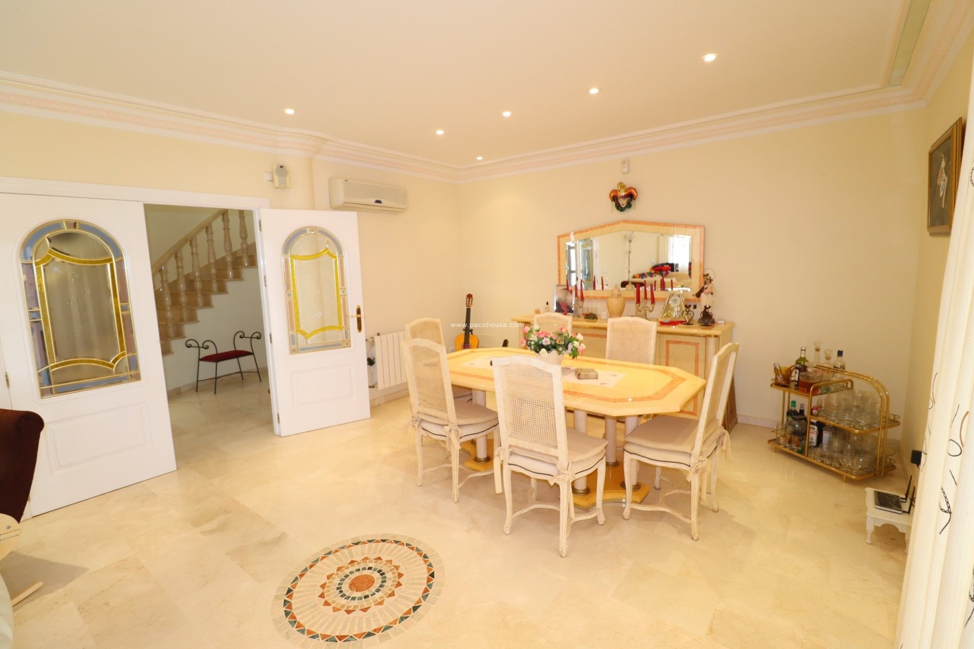 Reventa - Villa -
Lorca