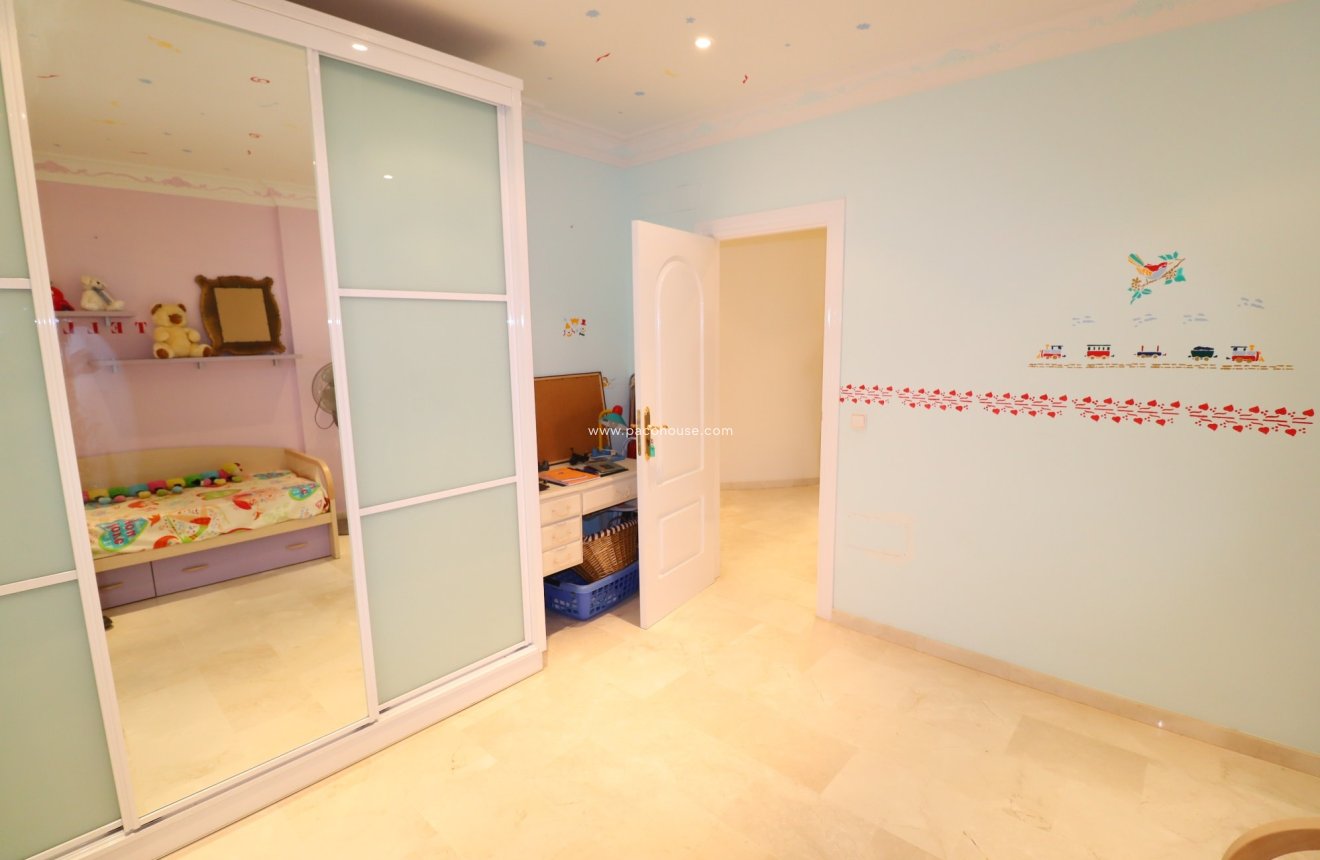 Reventa - Villa -
Lorca