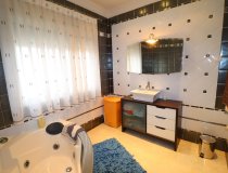 Reventa - Villa -
Lorca