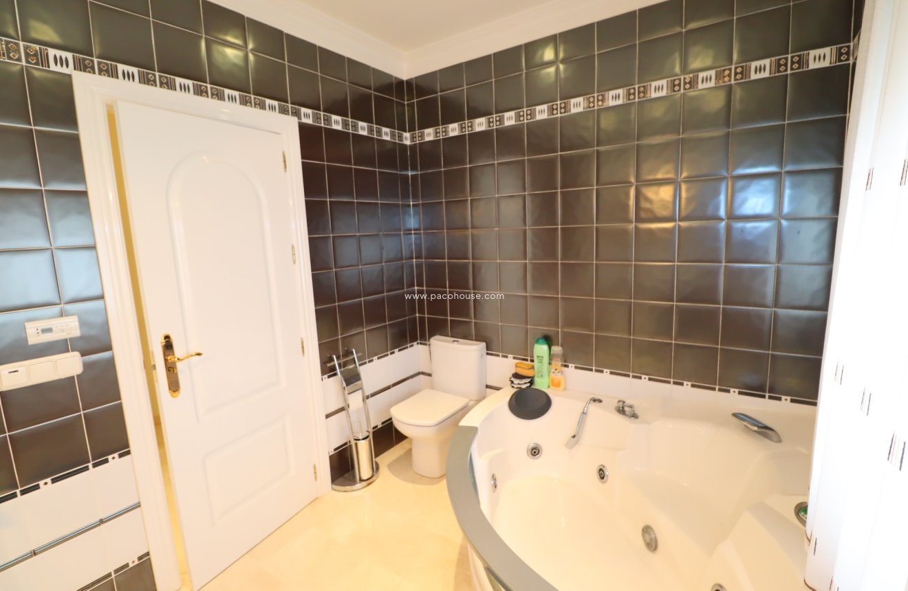 Reventa - Villa -
Lorca