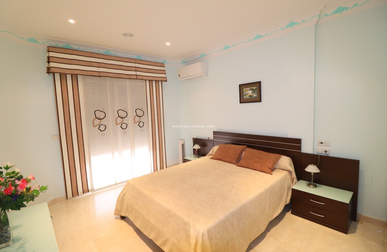 Reventa - Villa -
Lorca