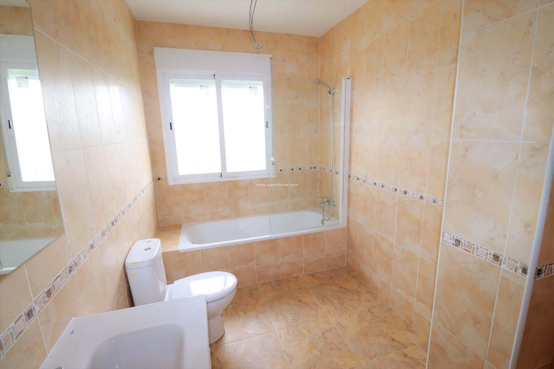 Reventa - Villa -
Puerto Lumbreras