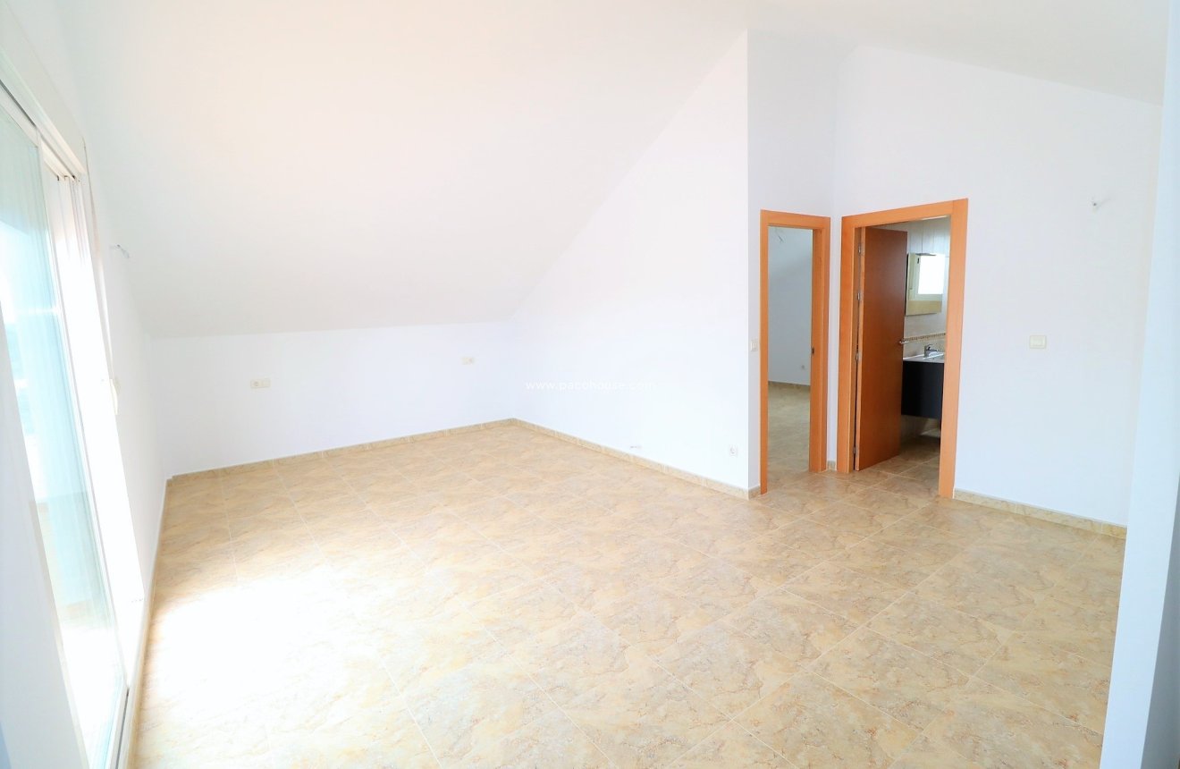 Reventa - Villa -
Puerto Lumbreras